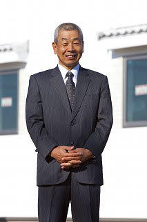 フレッシュな笑顔でお待ちしております。