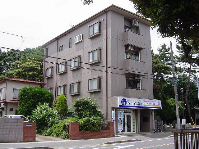 東漸寺横のビルの、、、