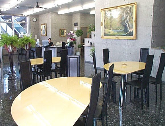 接客エリアにはキッズルームも完備。お子様連れてぜひどうぞ！