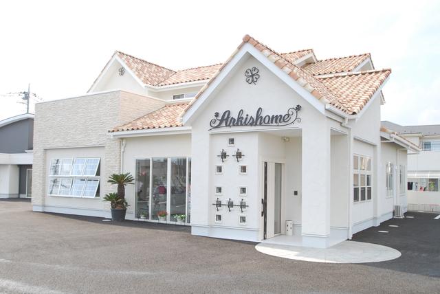 当社新事務所外観です。