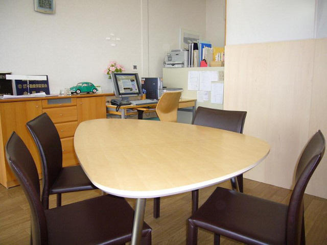 センターオフィス