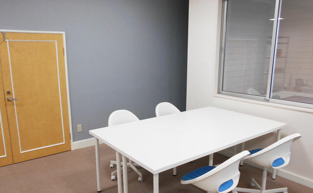 不動産コンサルティングオフィス内