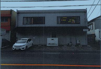 鹿嶋市役所の前の建物の外観です。自社にはお金をかけておりません。中身で勝負です。