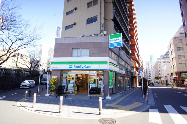 山手線沿いにあるパークサイド公園沿いにあります