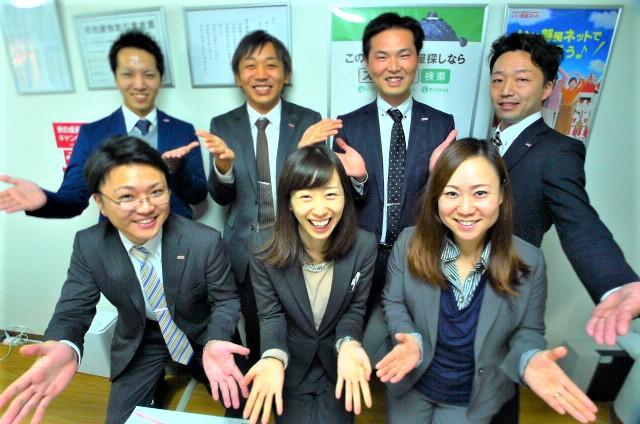 明るく若いスタッフが皆様のご来店を心よりお待ちしております(^^♪