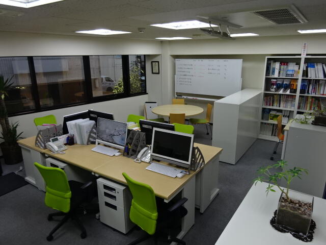 オフィース内観