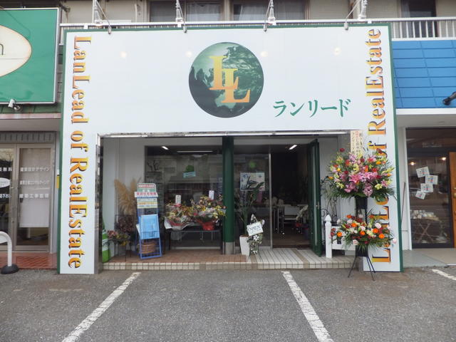 お客様専用駐車場ございます！