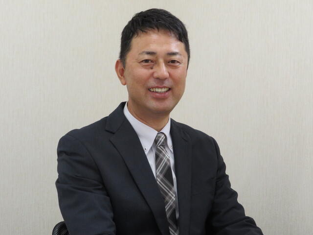 代表取締役　小中卓也