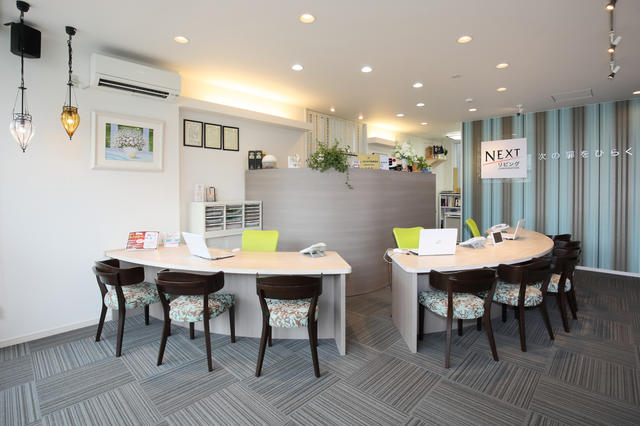 明るく元気な営業スタッフがお待ちしております！