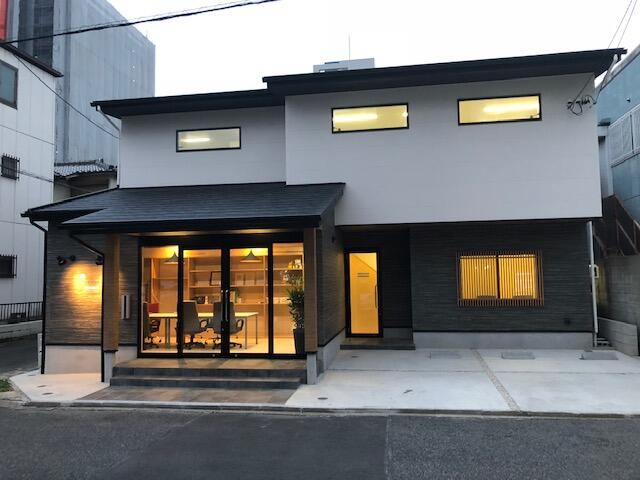 名古屋市中村区千原町９－８　本社