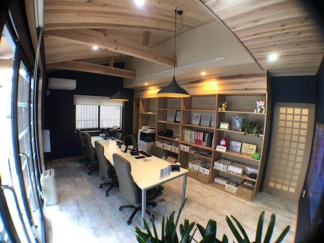 １階店舗、賃貸・売買仲介、商談スペース、２階事務所スペース