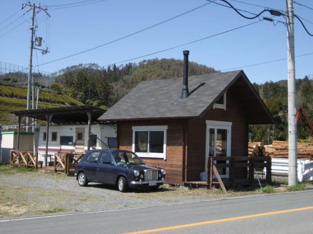 国道１６２号沿い　ふるさとバス「出口橋」バス停すぐです。