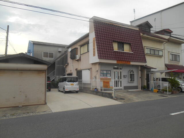 茨木市東宇野辺町3-17に事務所を自宅に移転し6周年になりました。H30年8月10日移転