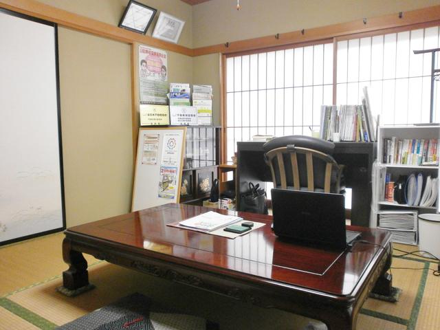 アットホームな落ち着いた和室の相談ルーム