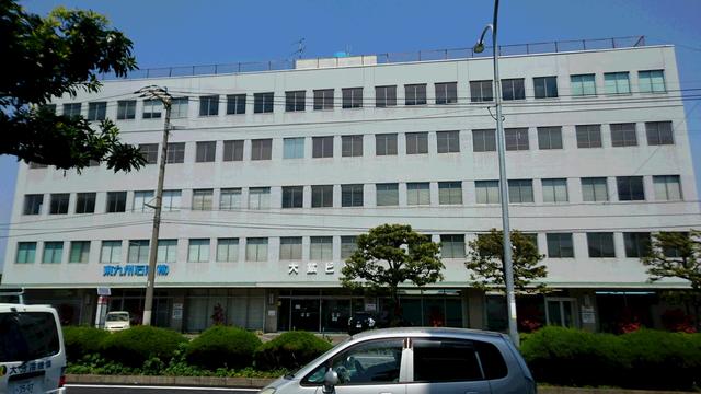 鳴門うどんとなり大鉱ビルの３階です