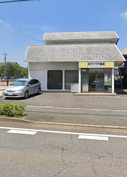 刈谷市役所から車で5分です。駐車場2台。