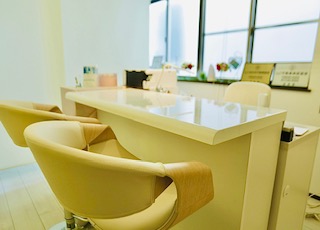 完全プライベート空間で、コーヒーを飲みながらゆっくりご相談できます