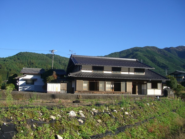 農地付き古民家　全景
